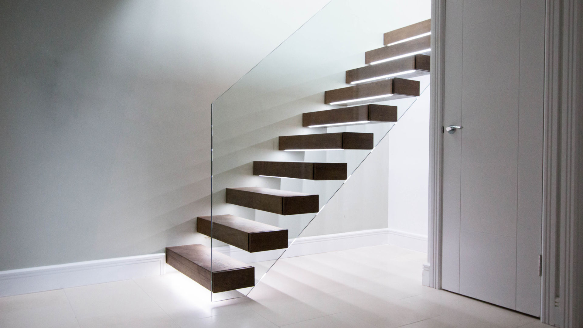 Walnut Floating Staircase Railing London Ltd Escadas Escadas