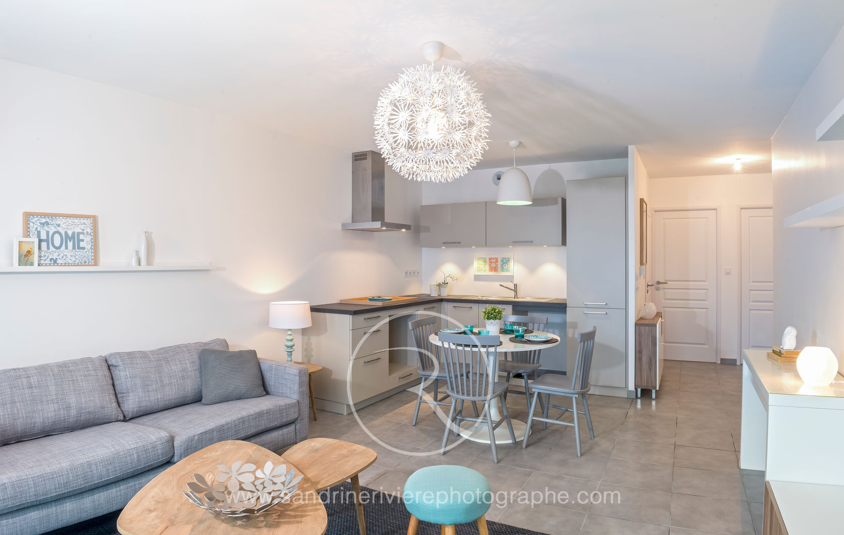 VillaNova - Résidence Bouygues Immobilier, Sandrine RIVIERE Photographie Sandrine RIVIERE Photographie ห้องครัว