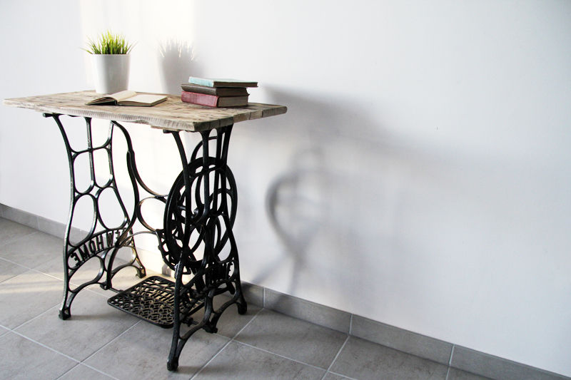 Table Console VINOD, YvaR YvaR Salas modernas Madera Acabado en madera Cajoneras