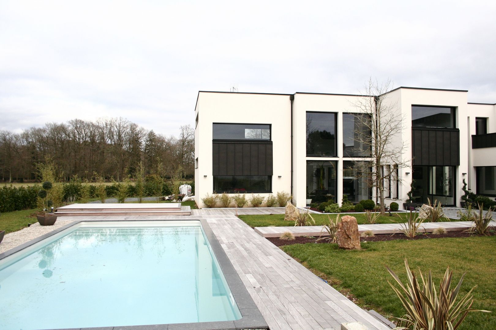 Maison à Campigny (27), scp duchemin melocco architectes scp duchemin melocco architectes Piletas modernas: Ideas, imágenes y decoración