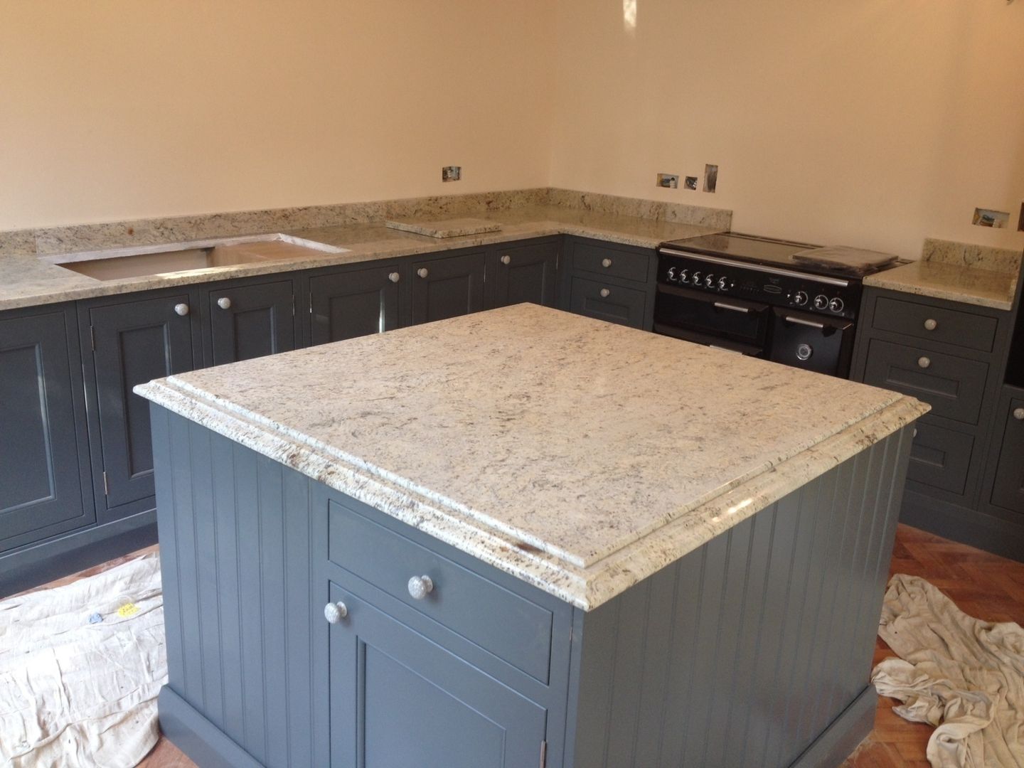 Shivakashi Yellow Granite Worktops Marbles Ltd Classic style kitchen
