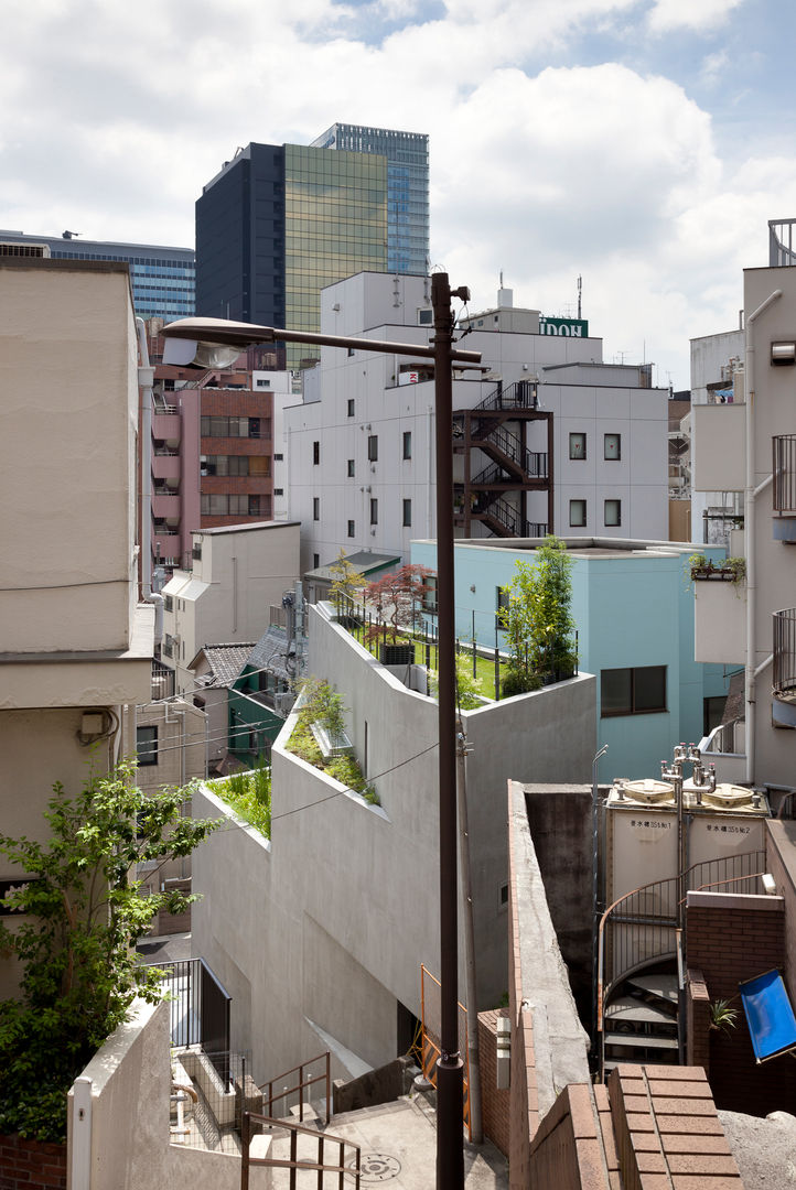 外観：階段から見下ろす プライム建築都市研究所 ミニマルな 家