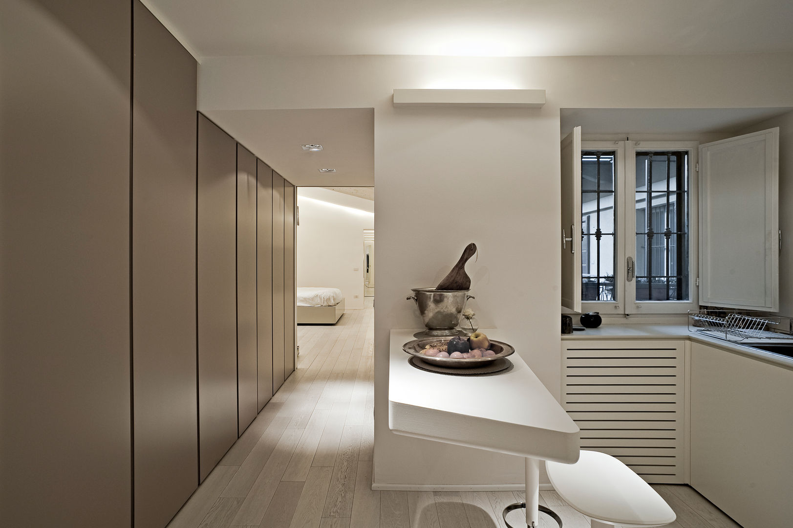 APPARTAMENTO A MILANO, bdastudio bdastudio مطبخ