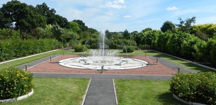 Yorkshire Rose Water Feature, yorkshire water features yorkshire water features