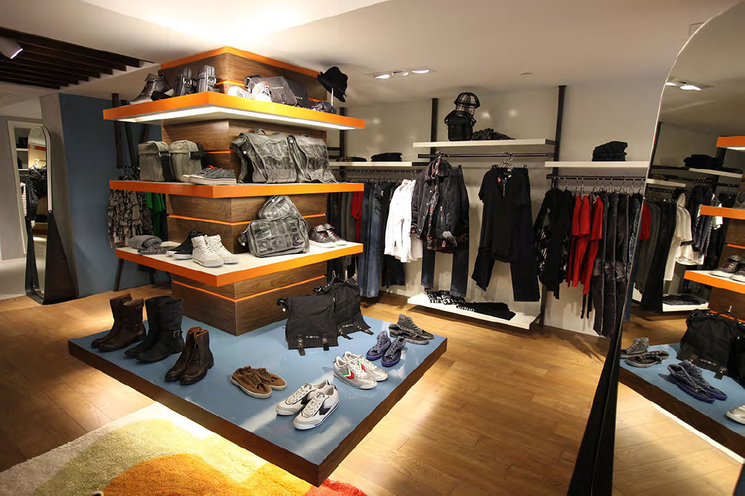 MISS SIXTY, ENERGIE AND KILLAH FLAGSHIP STORE IN HONG KONG, Pasquale Mariani Architetto Pasquale Mariani Architetto 상업공간 상업 공간