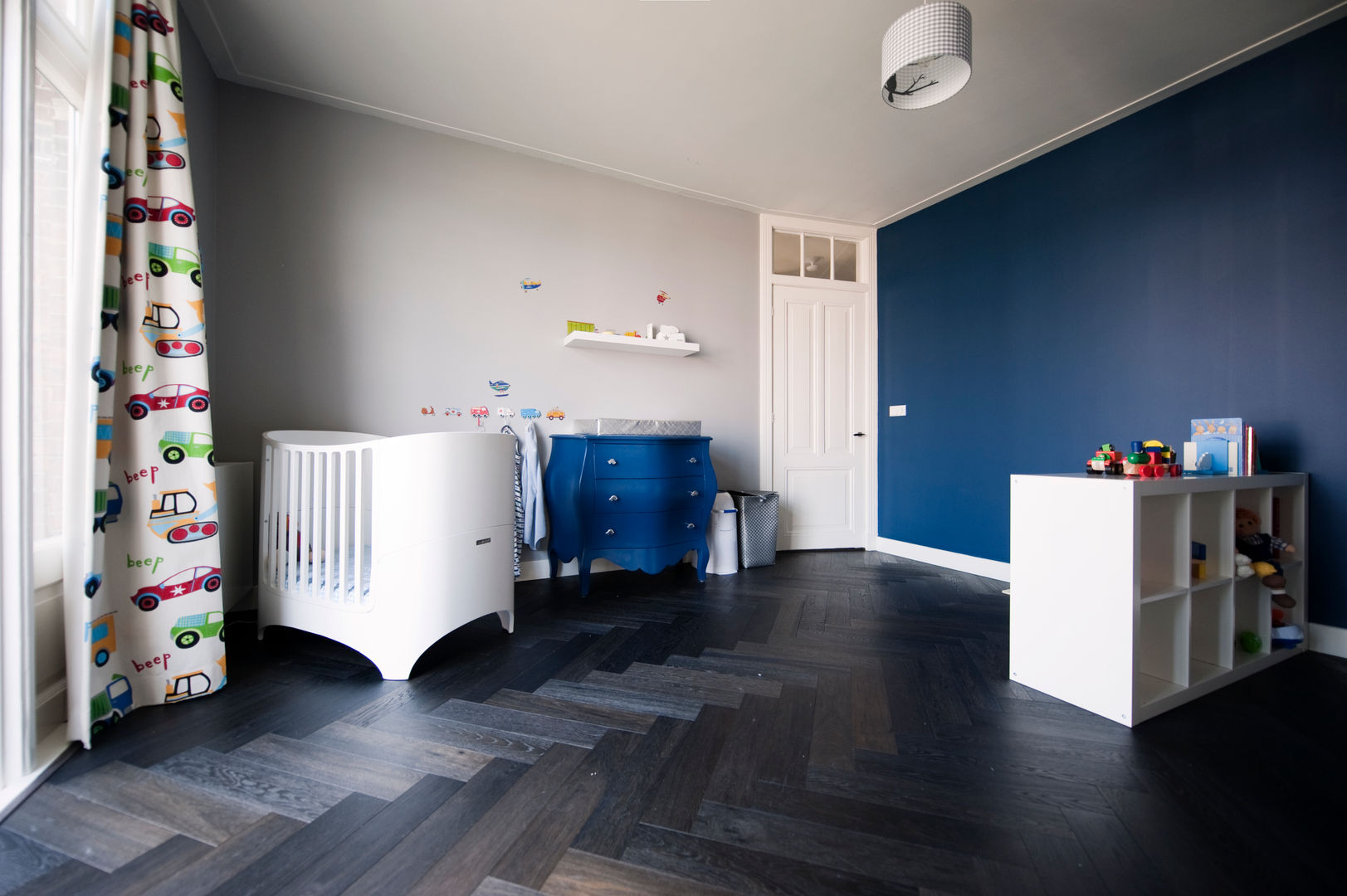 homify Classic style nursery/kids room