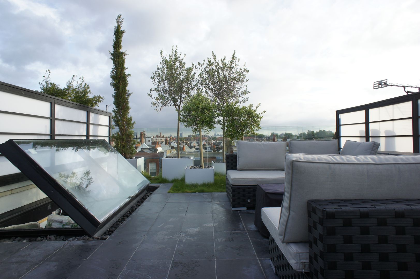 Fulham Roof Terrace, Organic Roofs Organic Roofs ระเบียง, นอกชาน