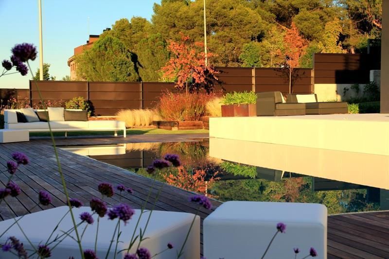 Jardín Contemporaneo, La Paisajista - Jardines con Alma La Paisajista - Jardines con Alma Jardines de estilo moderno Piscinas y estanques
