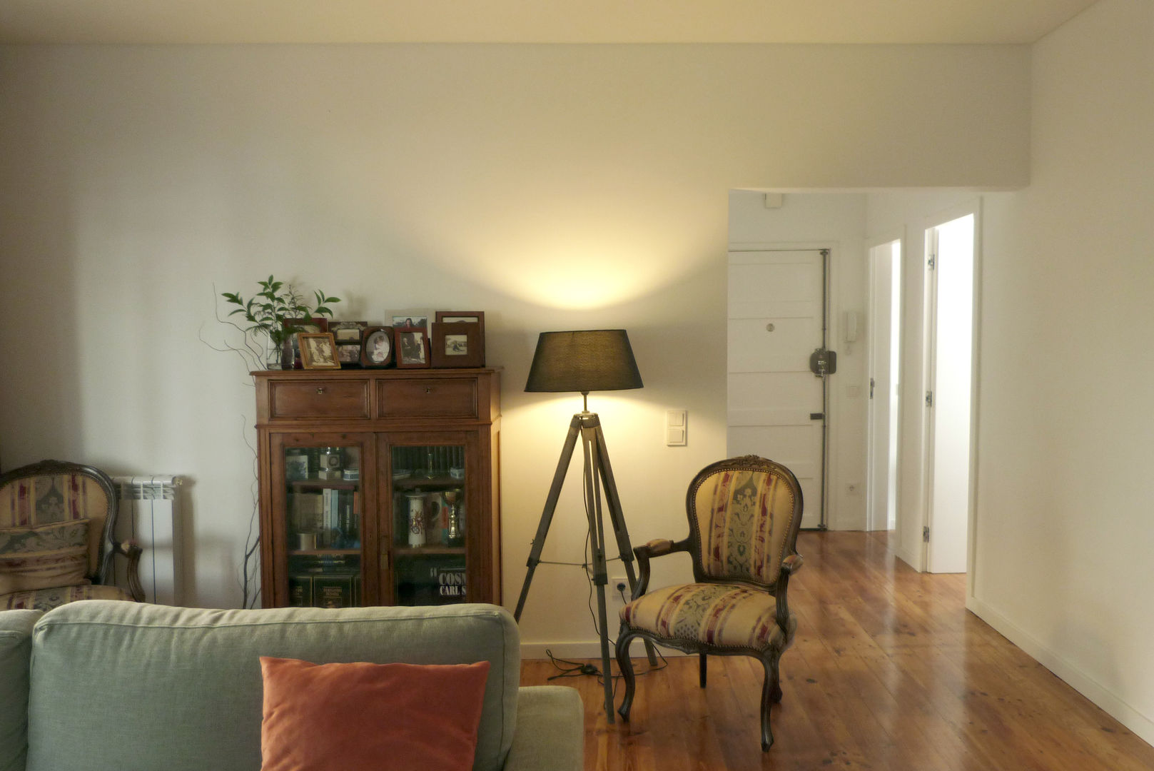 Apartamento na Av. Roma, Atelier da Calçada Atelier da Calçada Classic style living room