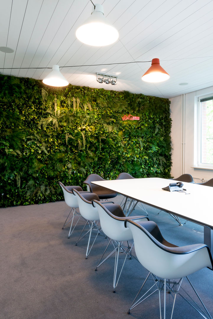 Grüne Wand für im Stil Dschungel FlowerArt GmbH | styleGREEN Gewerbeflächen Geschäftsräume & Stores