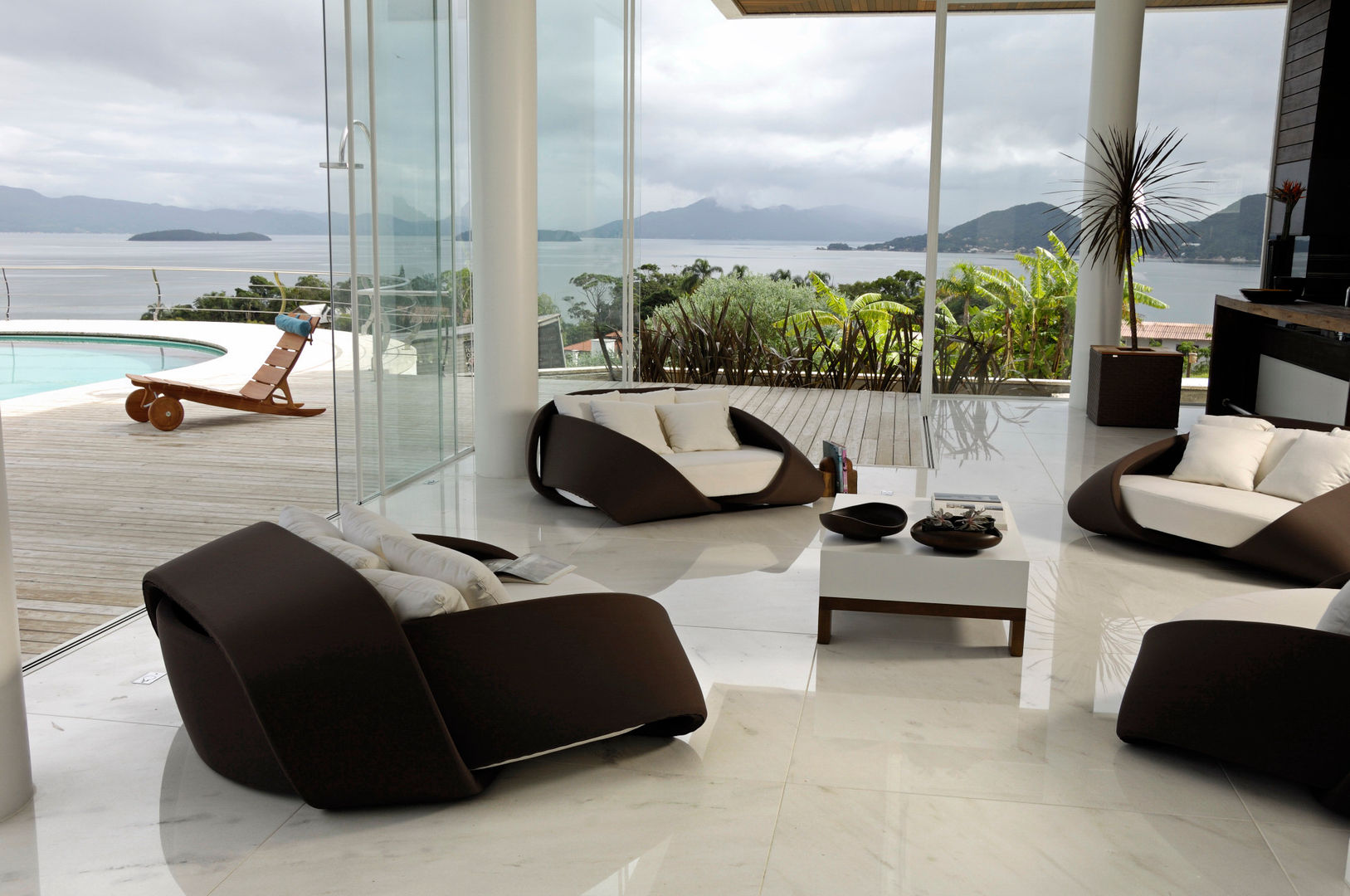 ​Cond. St. Barth, Mantovani e Rita Arquitetura Mantovani e Rita Arquitetura Modern living room