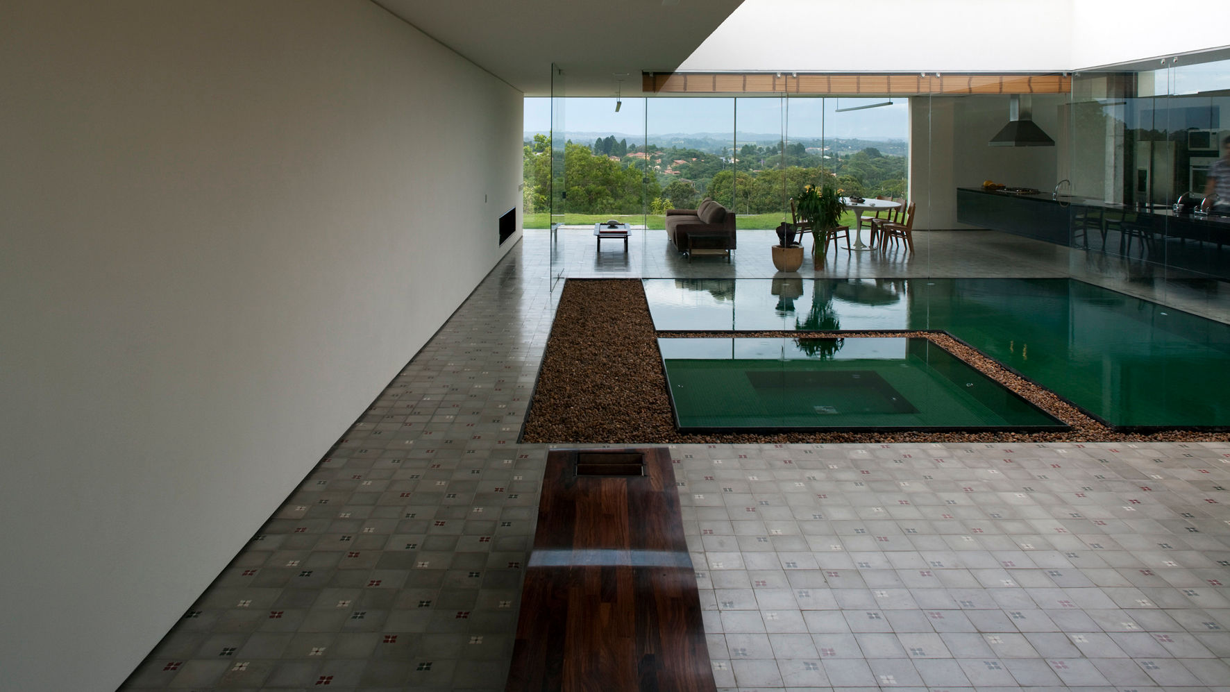 Terraço, piscina e sala de estar Tacoa Varandas, alpendres e terraços modernos Plantar,Pisos,Prédio,Madeira,Andar,Árvore,Salão,Piscina,Design urbano,Casa