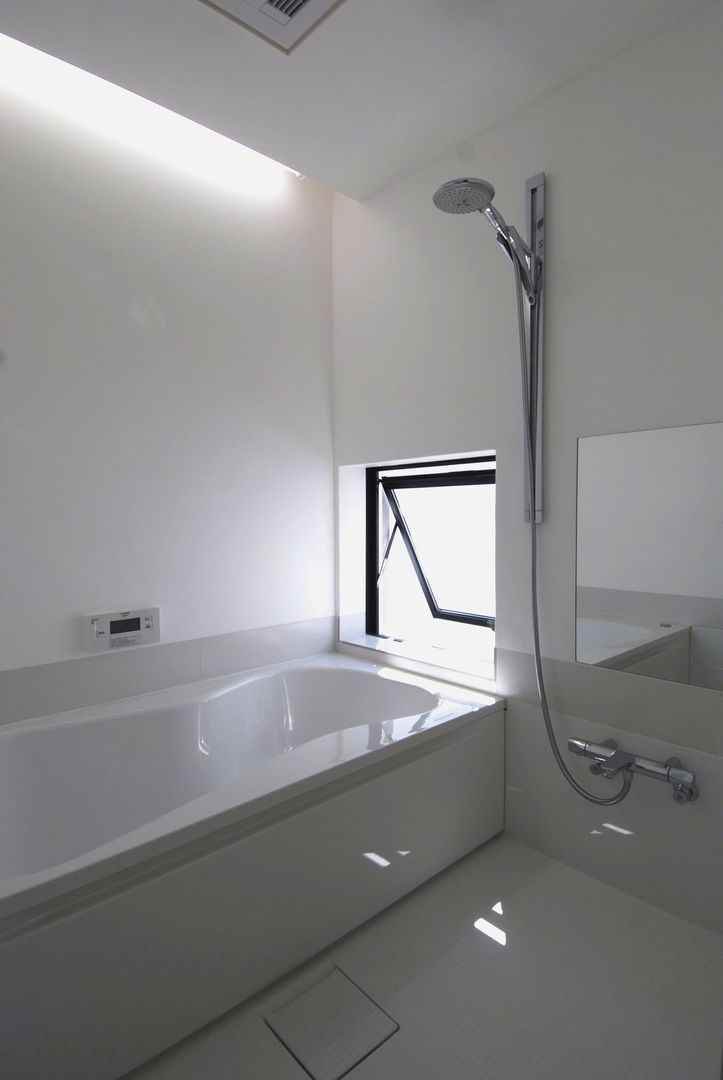 CASE-T/S, 株式会社PLUS CASA 株式会社PLUS CASA Modern style bathrooms