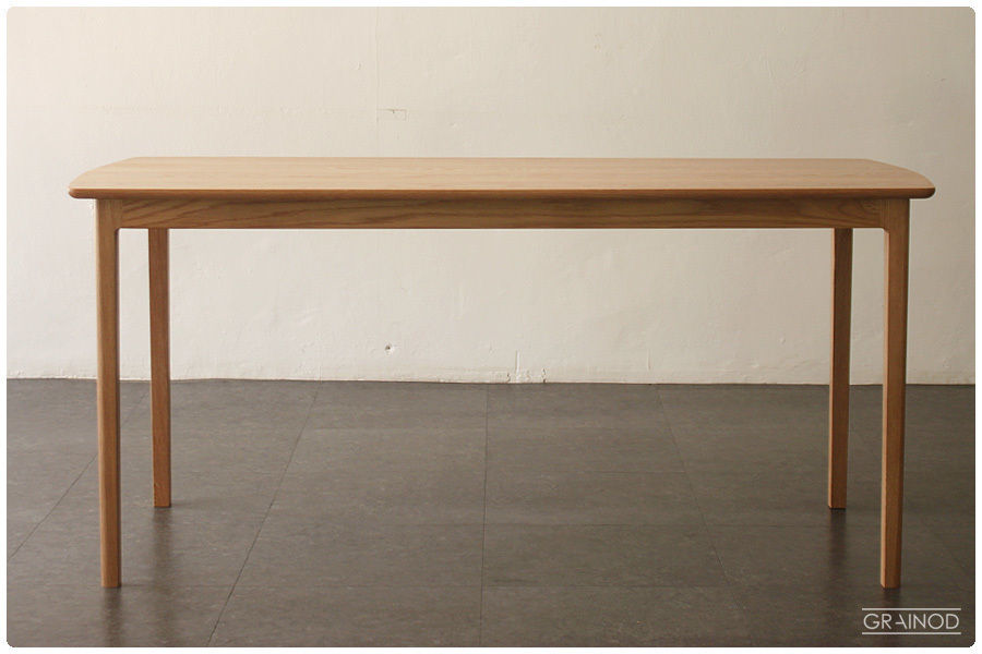 R-table, GRAINOD GRAINOD Scandinavian style dining room Tables