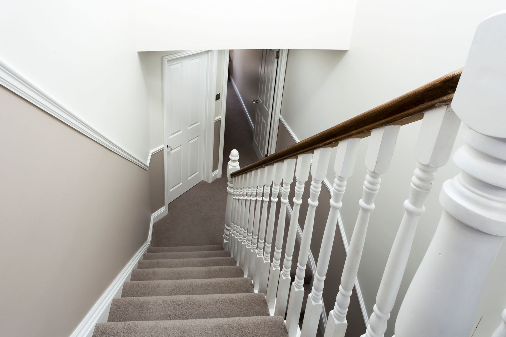 Staircase Affleck Property Services Modern corridor, hallway & stairs