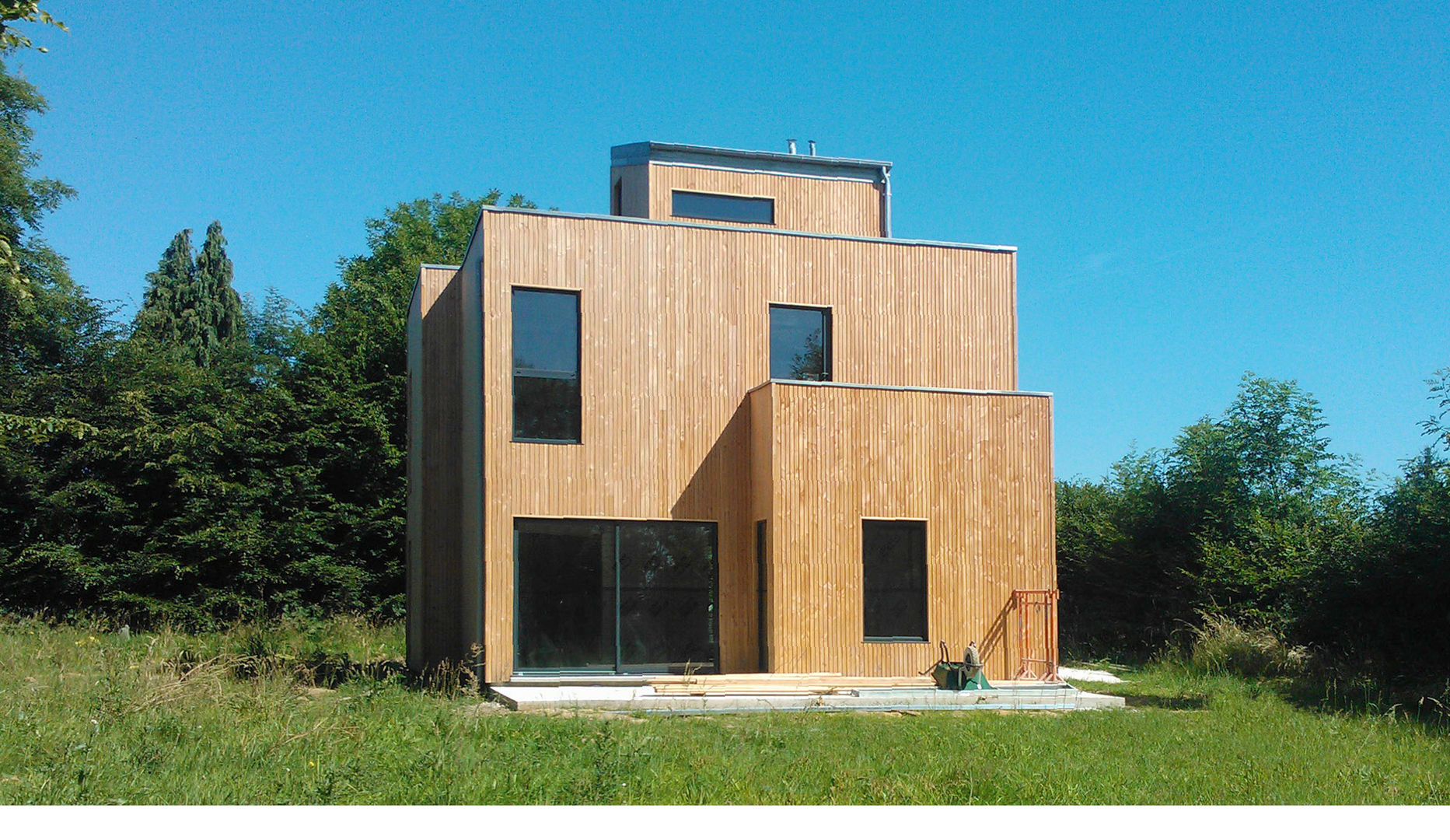 Maison basse consommation à Fleury la forêt (Eure), kapok kapok 모던스타일 주택