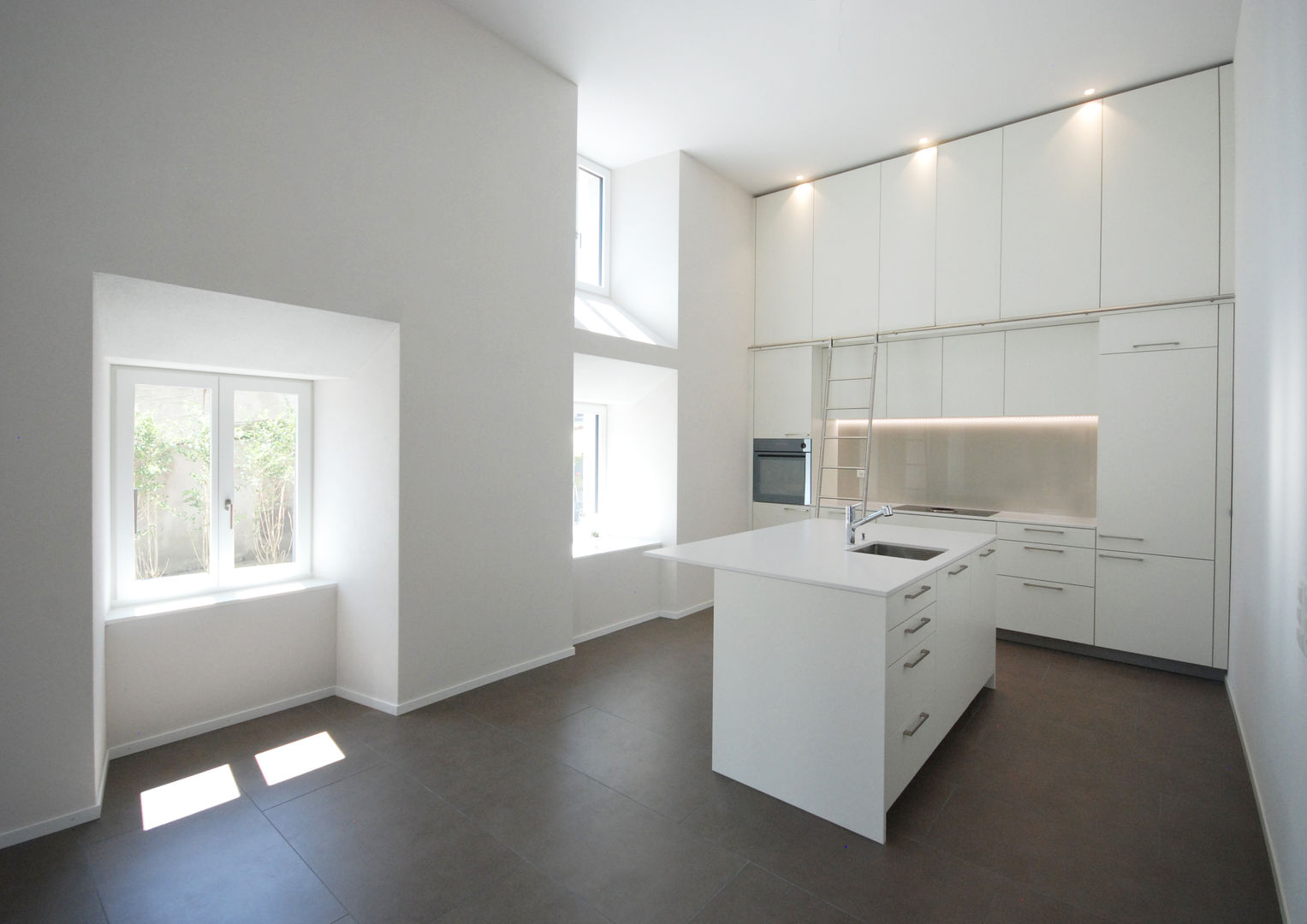 DEFH in Birmenstorf, Bogen Design GmbH Bogen Design GmbH Modern style kitchen