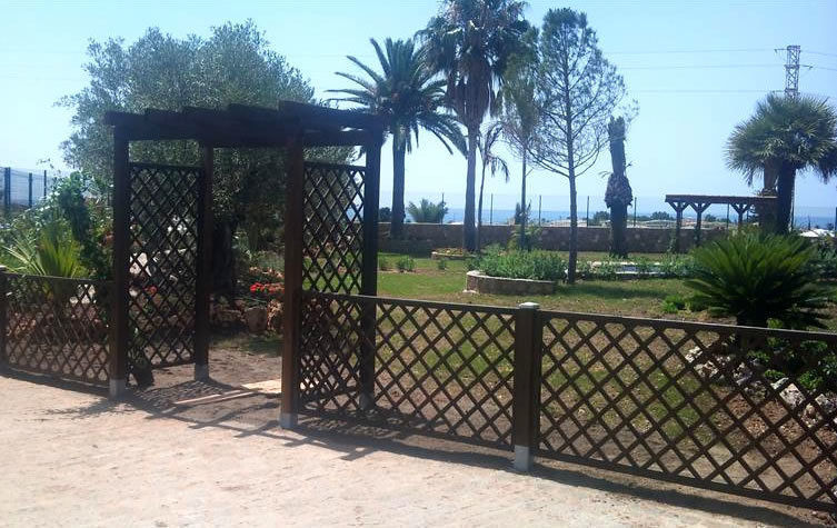 homify Mediterranean style garden