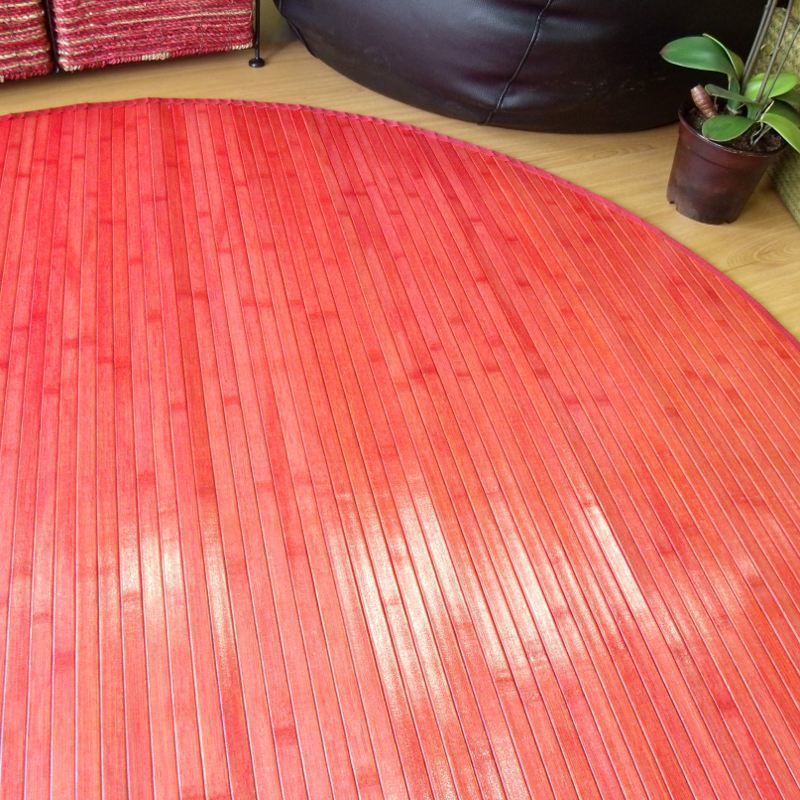 Alfombra de bambú redonda, en color rojo latiendawapa Casas de estilo ecléctico Accesorios y decoración