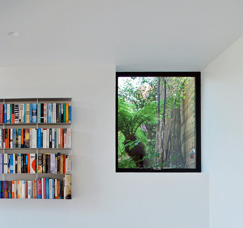 FAMILY HOUSE Extension, Caseyfierro Architects Caseyfierro Architects Modern windows & doors