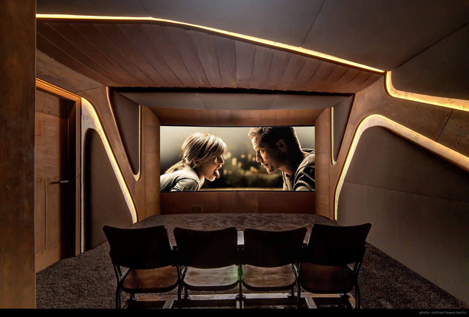 8SEC. - SHOWROOM HOME CINEMA, Barefoot Design Barefoot Design Minimalist media room