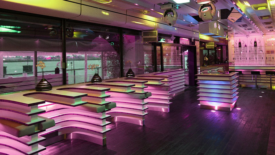 AU QUAI - LA NUIT EVENTLOCATION, Barefoot Design Barefoot Design Ticari alanlar Etkinlik merkezleri