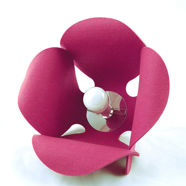 Convallaria Lamp, Pink Pug Design Pink Pug Design Quartos minimalistas