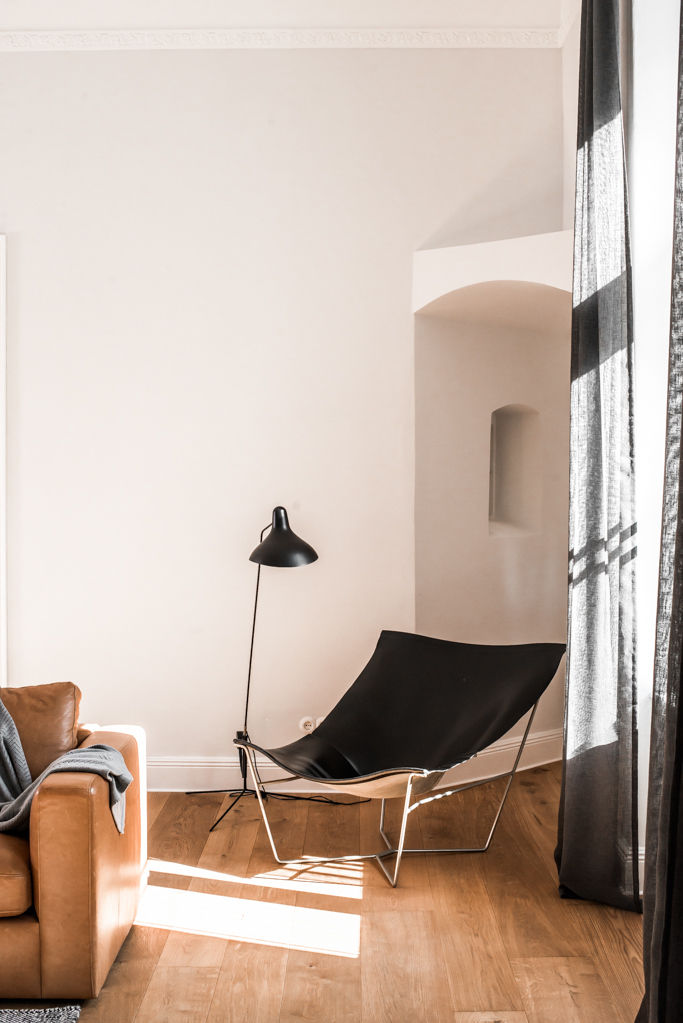 Dom pod Berlinem, Loft Kolasiński Loft Kolasiński Ruang Keluarga Gaya Skandinavia Kulit Grey Sofas & armchairs