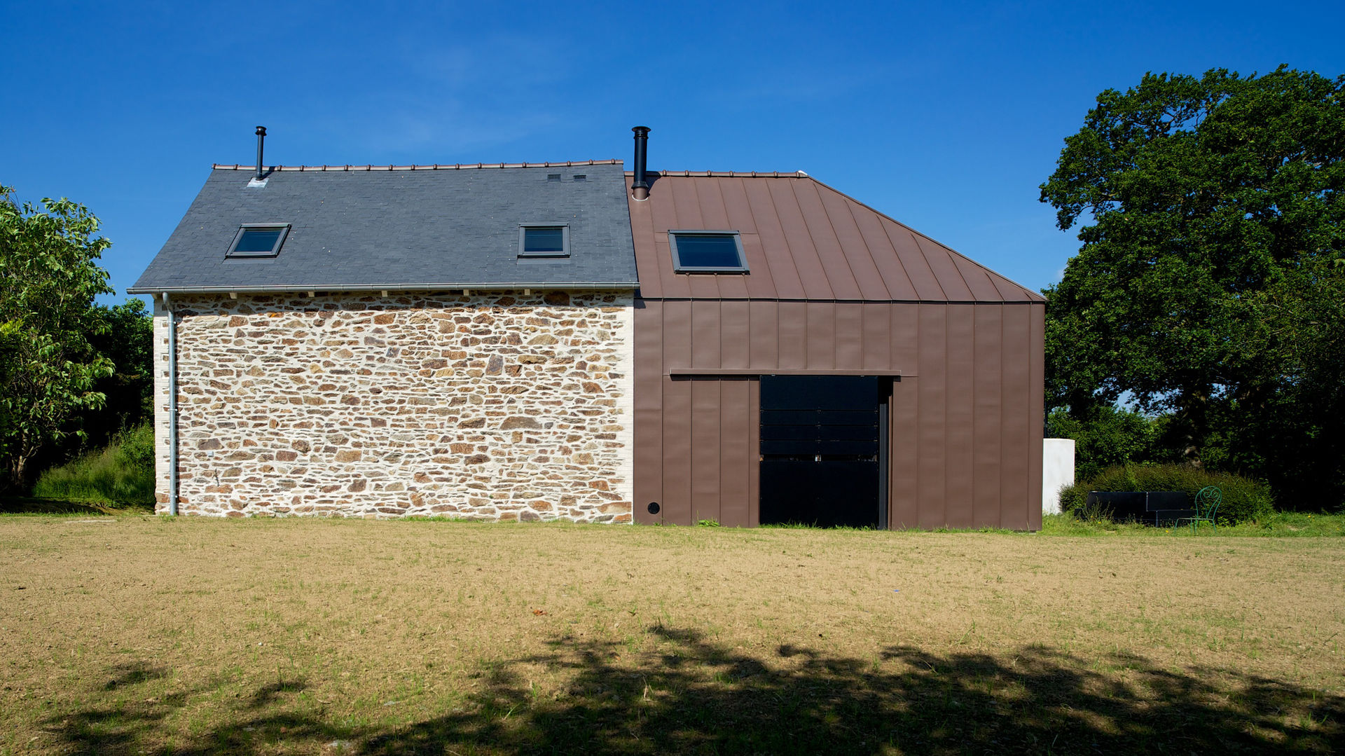 Le Bourg Neuf, ng-a ng-a Rumah Modern