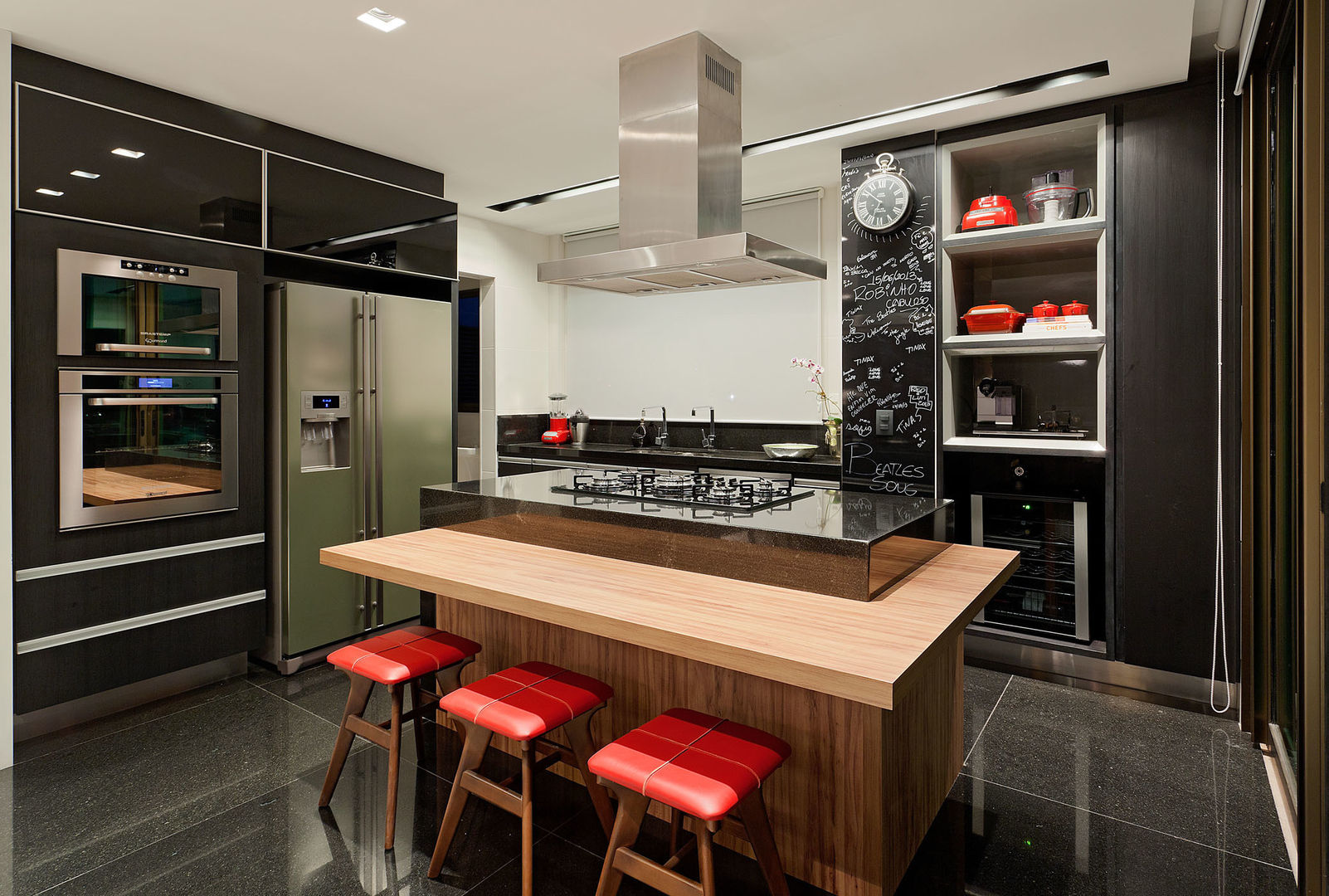 Apartamento Vila Grimm, LEDS Arquitetura LEDS Arquitetura ห้องครัว