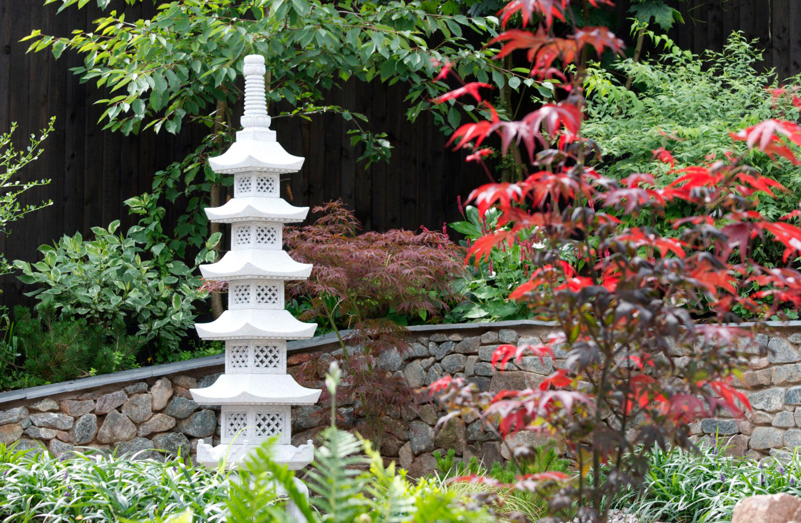 Go Ju No Tou pagoda lantern Lush Garden Design Asyatik Bahçe Aksesuarlar & Dekorasyon