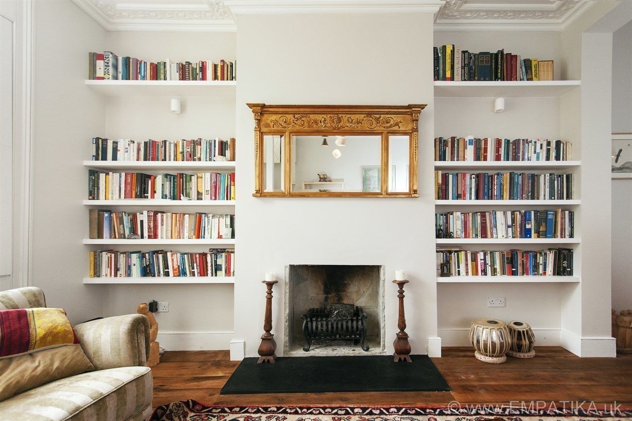 Bespoke floating shelving Empatika Minimalistische woonkamers