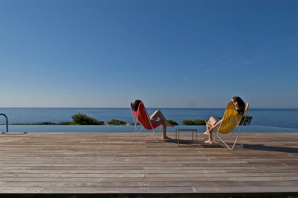 Maison Piscine, St Cyr sur Mer, MOA architecture MOA architecture 地中海スタイルの プール