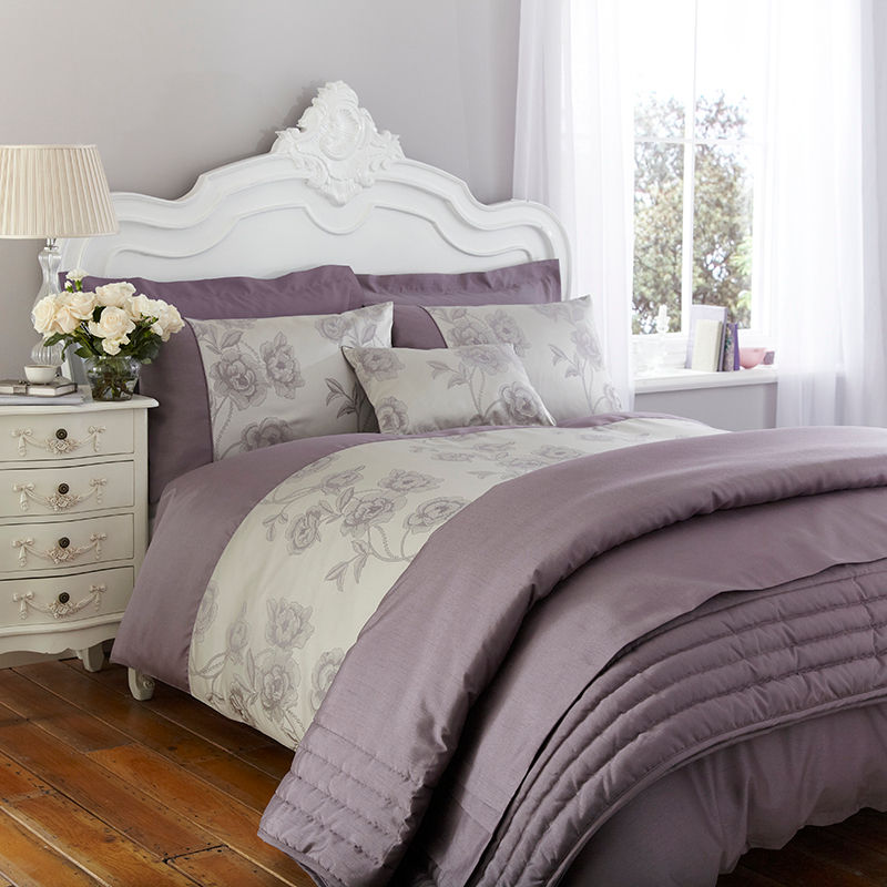 Charlotte Thomas Antonia Jacquard Collection in Light Purple We Love Linen Klasik Yatak Odası Tekstil Ürünleri