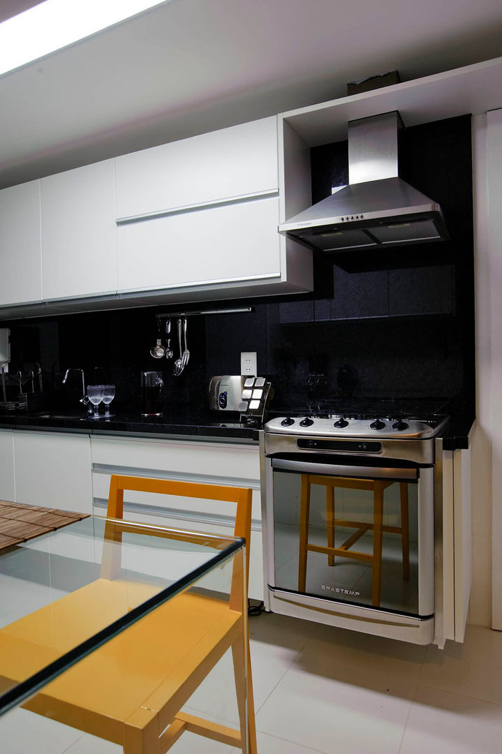 Casa Carqueija, dantasbento | Arquitetura + Design dantasbento | Arquitetura + Design Modern Kitchen
