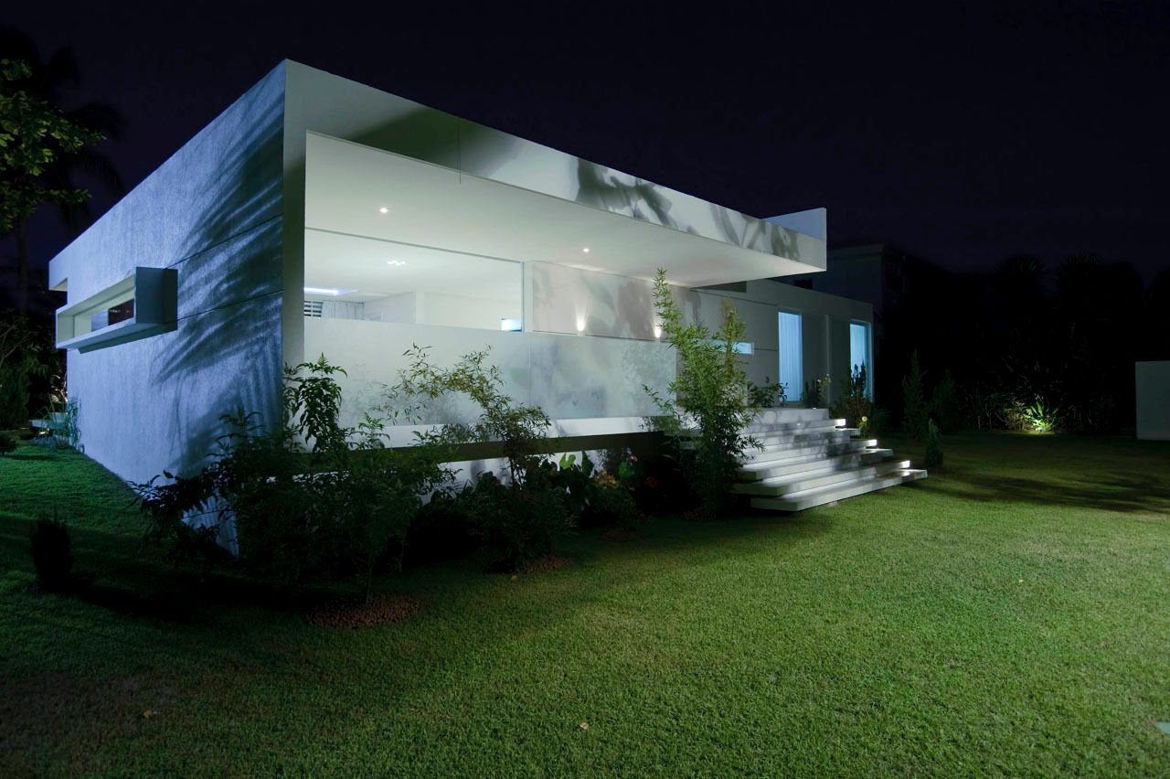 Casa Carqueija, dantasbento | Arquitetura + Design dantasbento | Arquitetura + Design Minimalist house