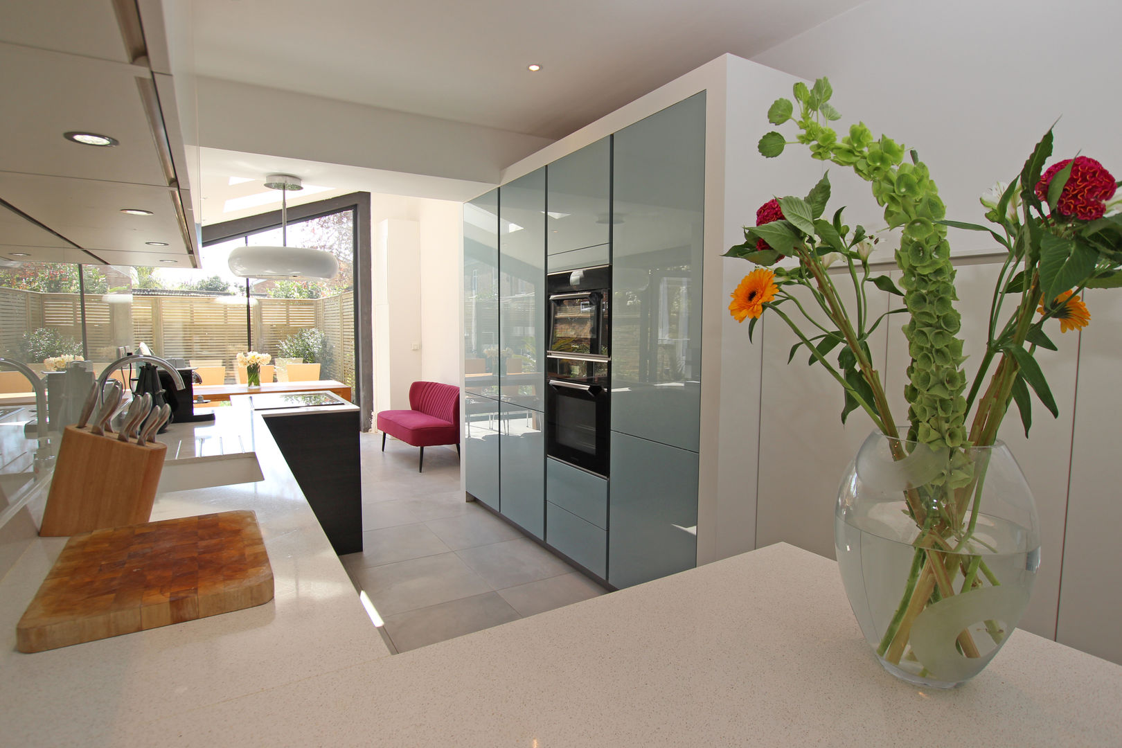 Narrow kitchen extension LWK London Kitchens Cozinhas modernas