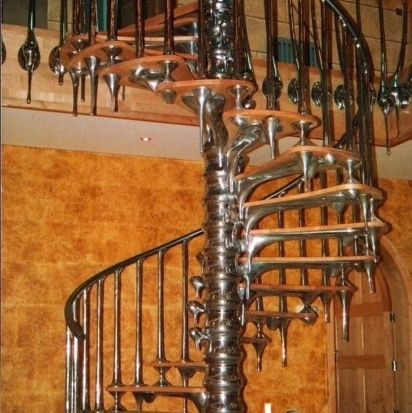 'Harry Potter' spiral staircase, Zigzag Design Studio (Sculptural Structures) Zigzag Design Studio (Sculptural Structures) Eclectic style corridor, hallway & stairs
