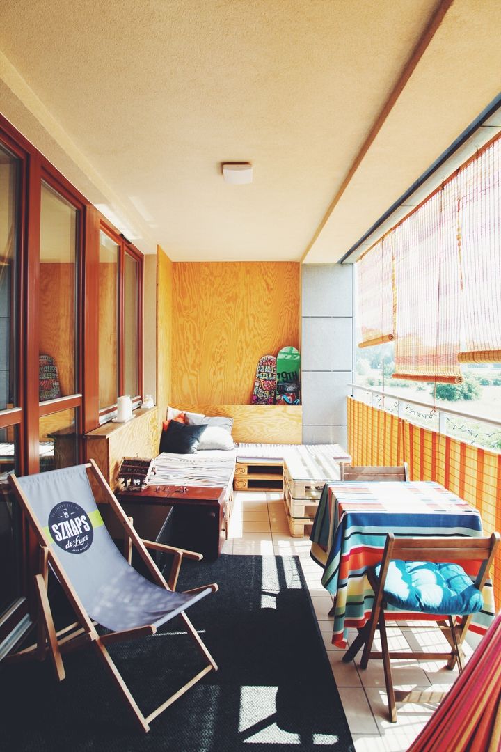 Plywood Warsaw, OFD architects OFD architects Minimalistischer Balkon, Veranda & Terrasse