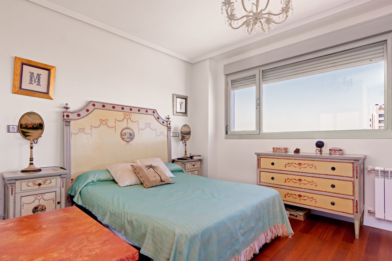 OBRA DE REFORMA EN ÁTICO CALLE JOAQUÍN LORENZO (PUERTA DE HIERRO) MADRID, DISEÑO Y ARQUITECTURA INTERIOR DISEÑO Y ARQUITECTURA INTERIOR Modern style bedroom