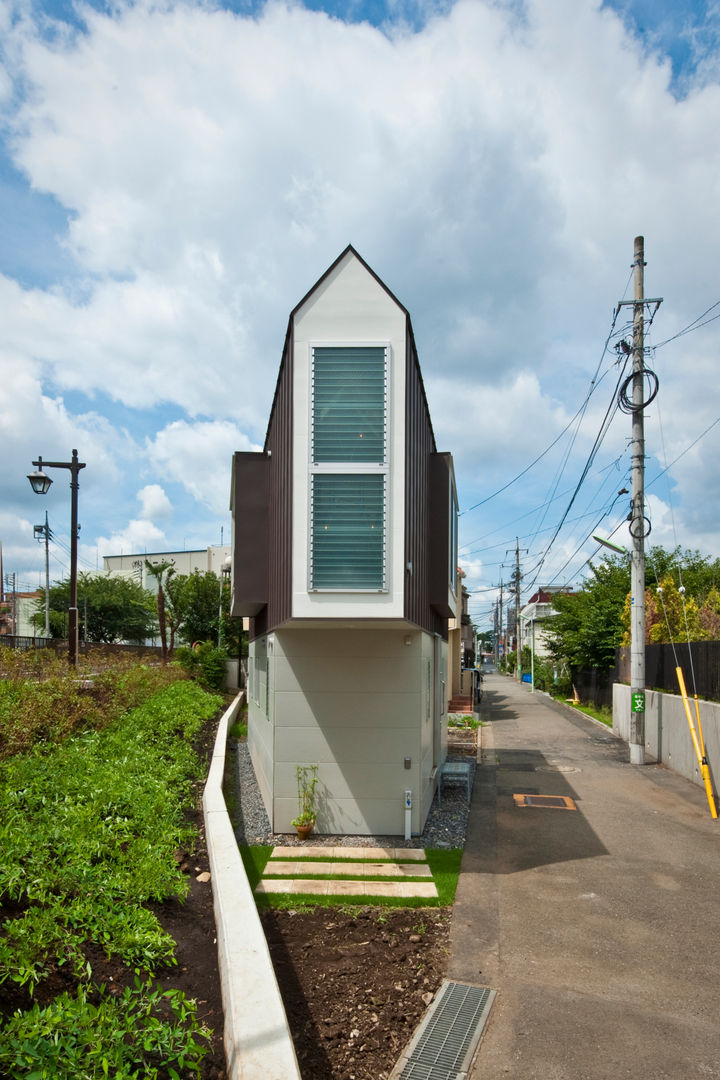 ​River side house / House in Horinouchi, 水石浩太建築設計室／ MIZUISHI Architect Atelier 水石浩太建築設計室／ MIZUISHI Architect Atelier Casas modernas