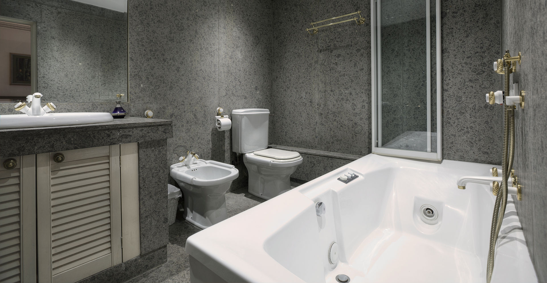 Bathroom Temza design and build Modern bathroom Toilets