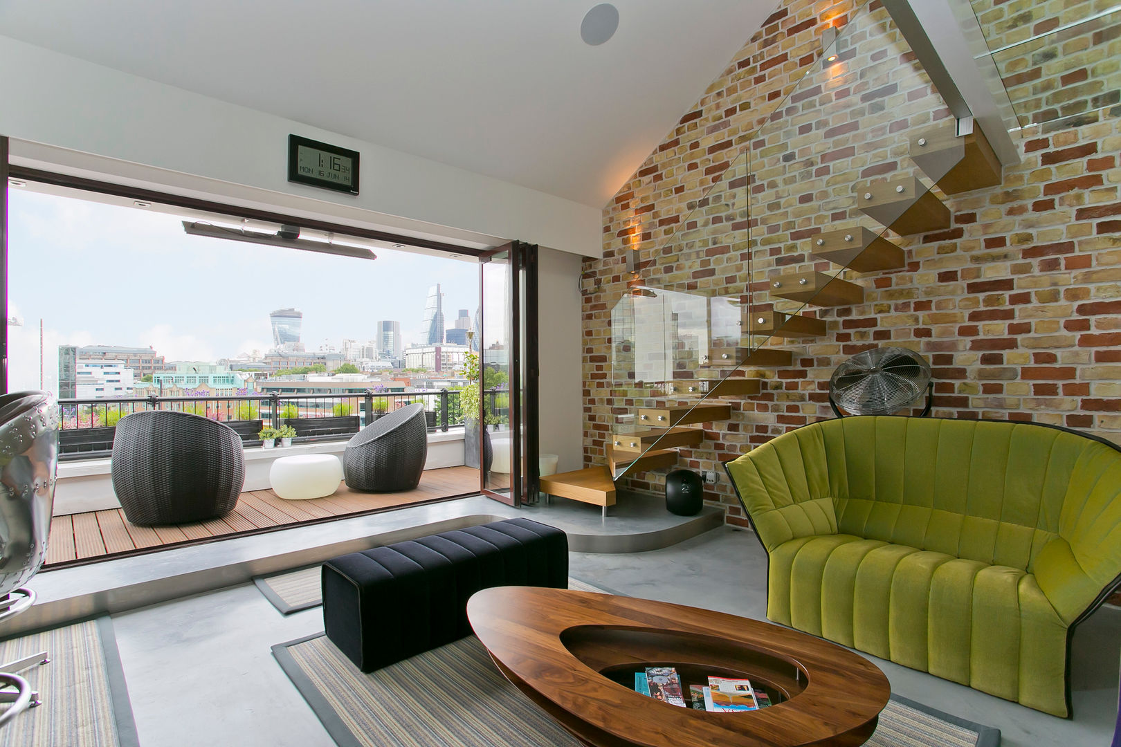 Living room Temza design and build Salas modernas