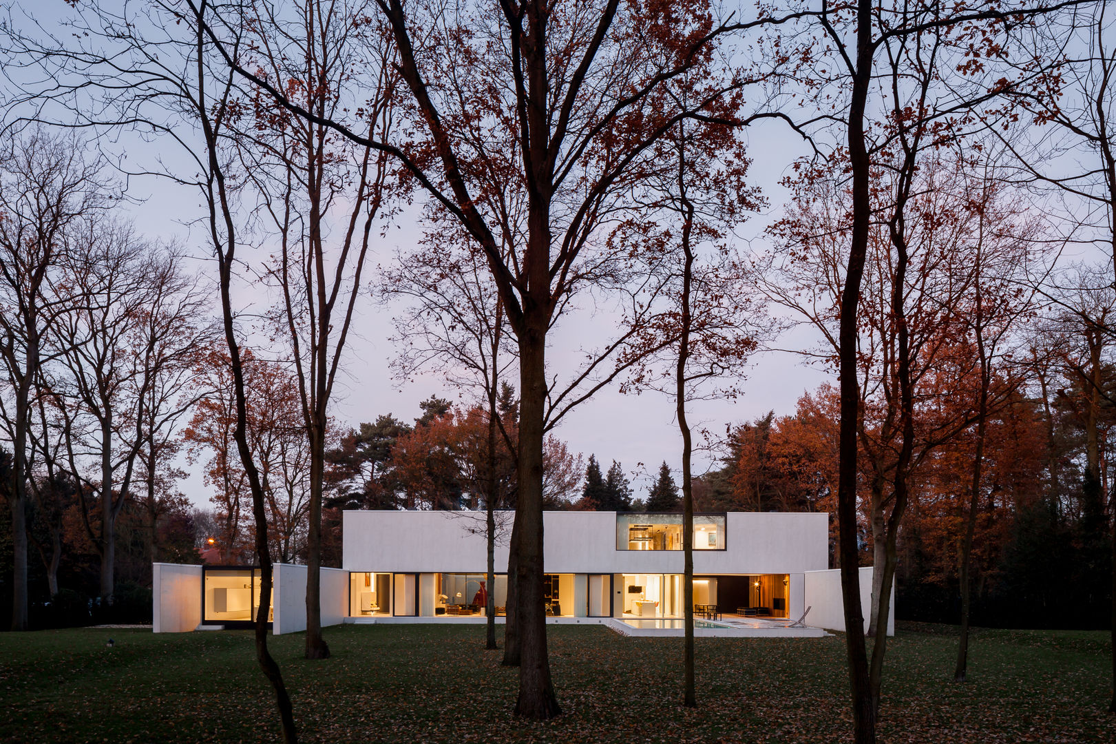 DM Residence, CUBYC architects CUBYC architects Moderne huizen