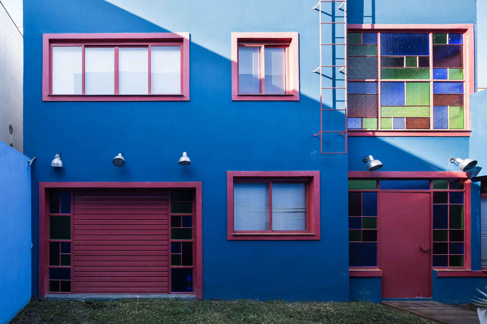 Casa Estúdio MC, Blacher Arquitetura Blacher Arquitetura Casas de estilo ecléctico