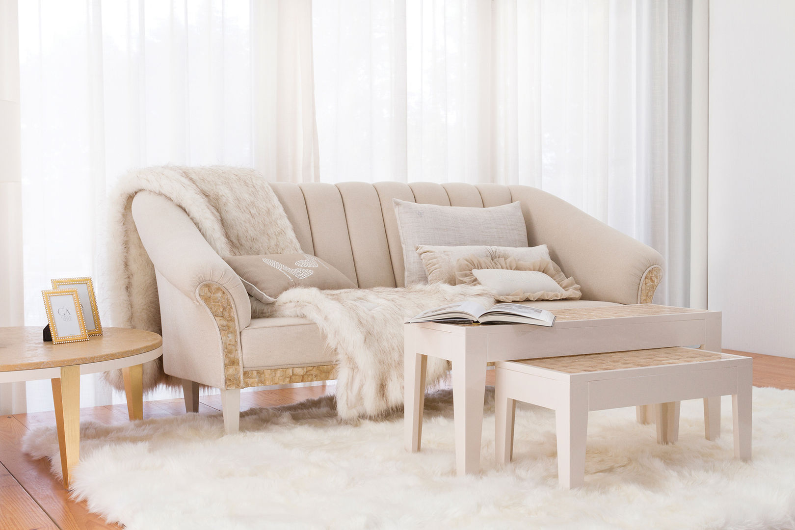 homify Eclectische woonkamers Sofa's & fauteuils