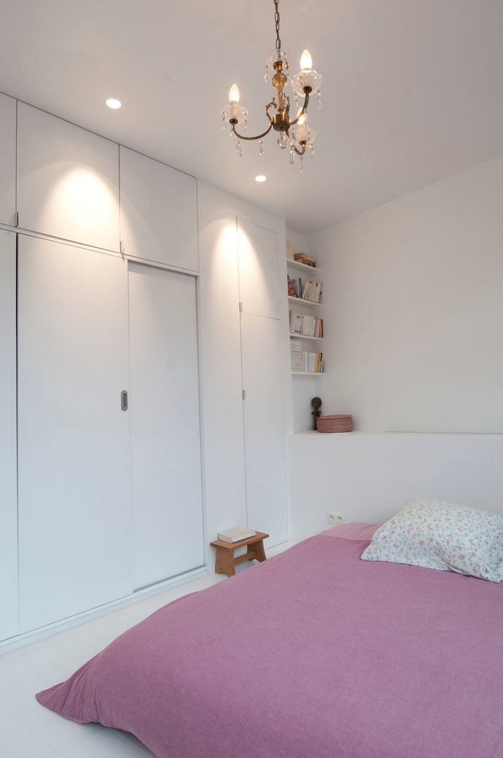 TUL74, phdvarchitecture phdvarchitecture Modern style bedroom Wardrobes & closets