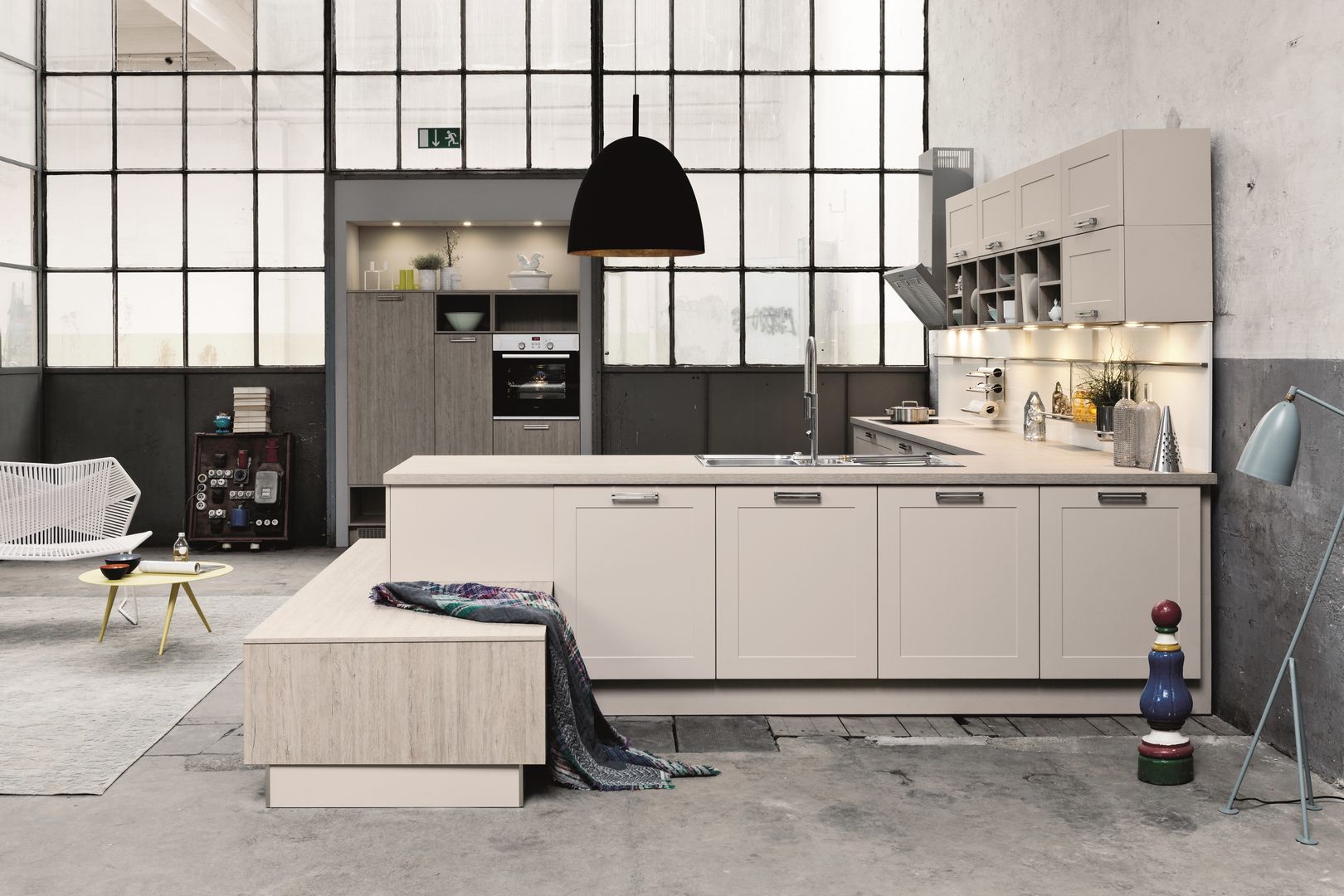 Warehouse kitchen design LWK London Kitchens インダストリアルデザインの キッチン