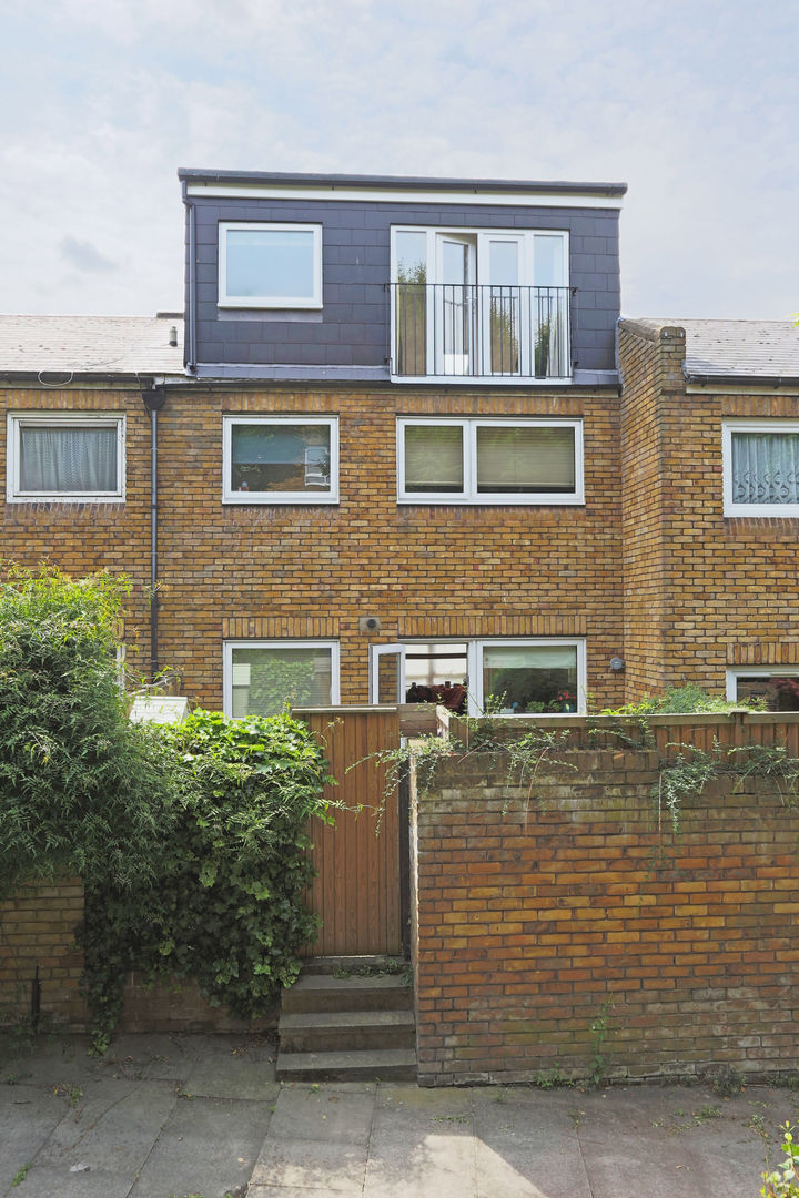 ​dormer loft conversion wandsworth homify Maisons modernes