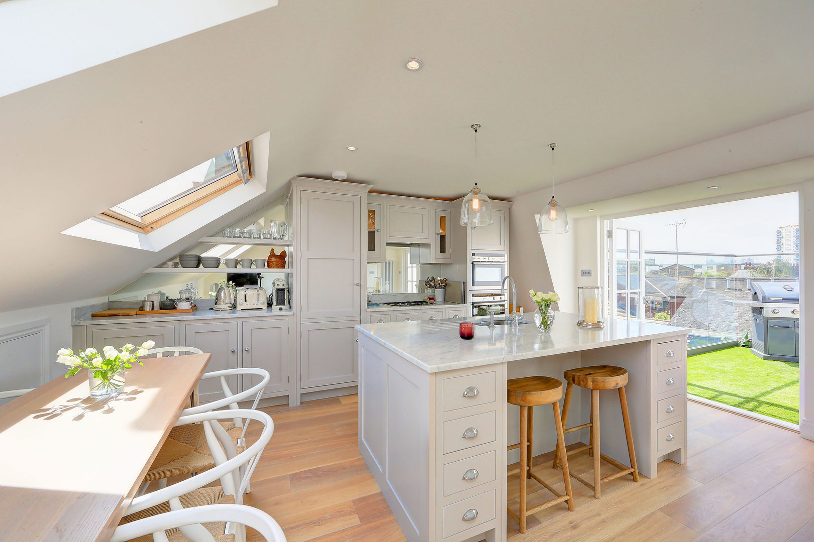 ​rear mansard and roof terrace fulham homify Modern kitchen